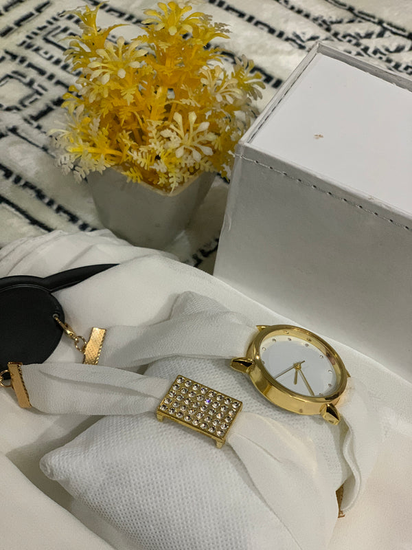 luxurious Staller with Matching Watch & Bracelet Combo